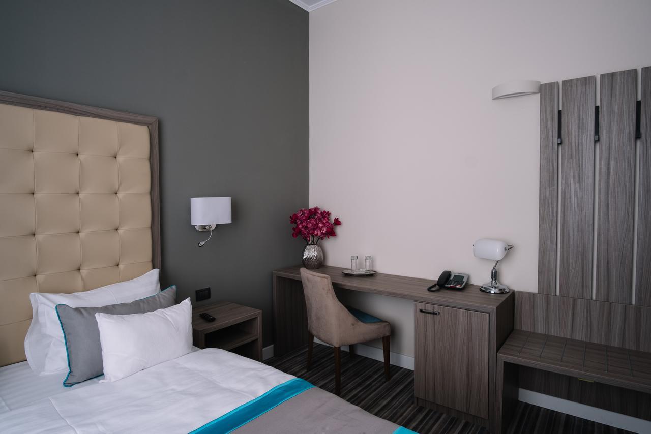 Norm Hill Hotel Cluj-Napoca Buitenkant foto